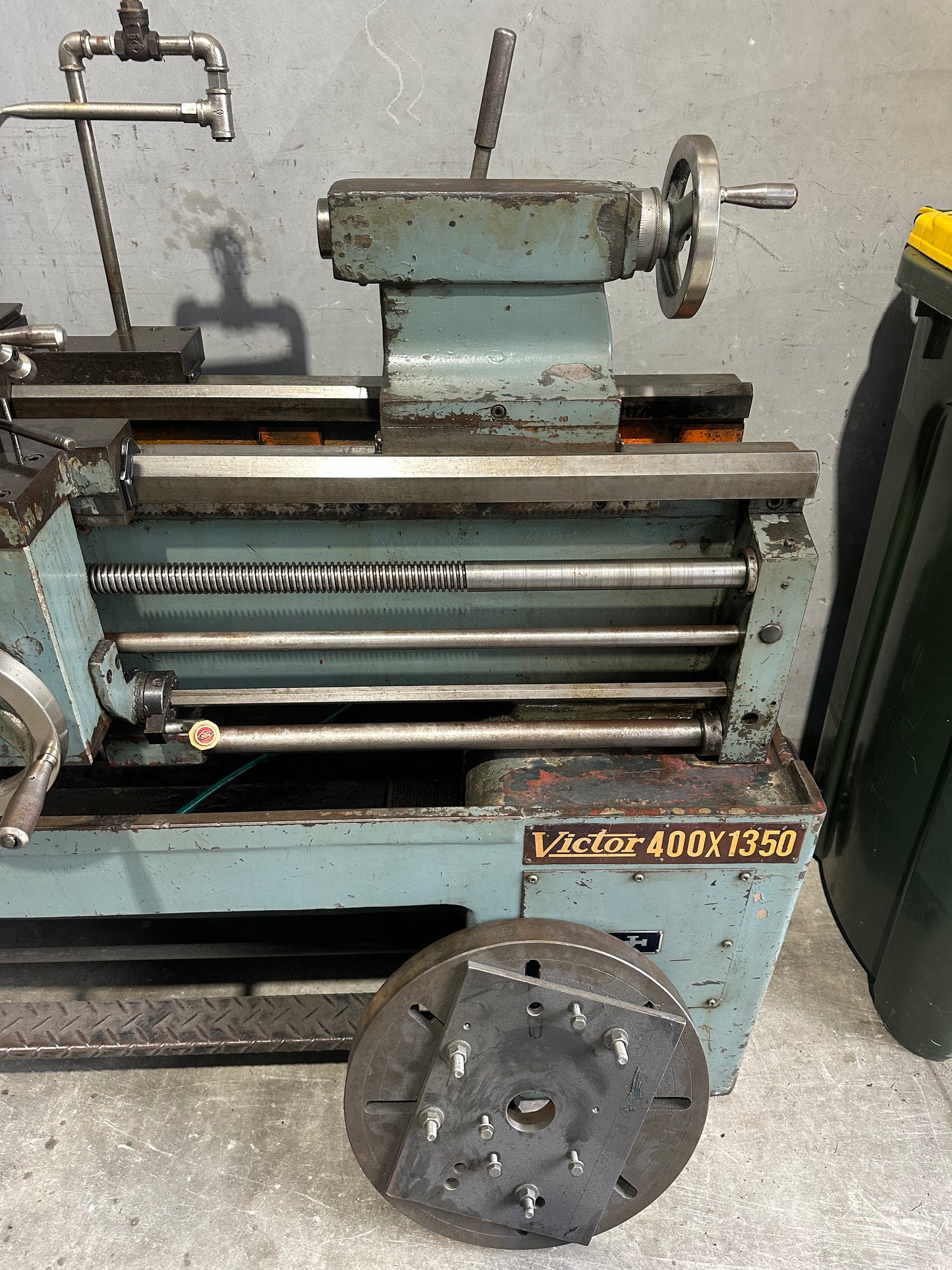 Used Victor 400x1350 Gap Bed Lathe
