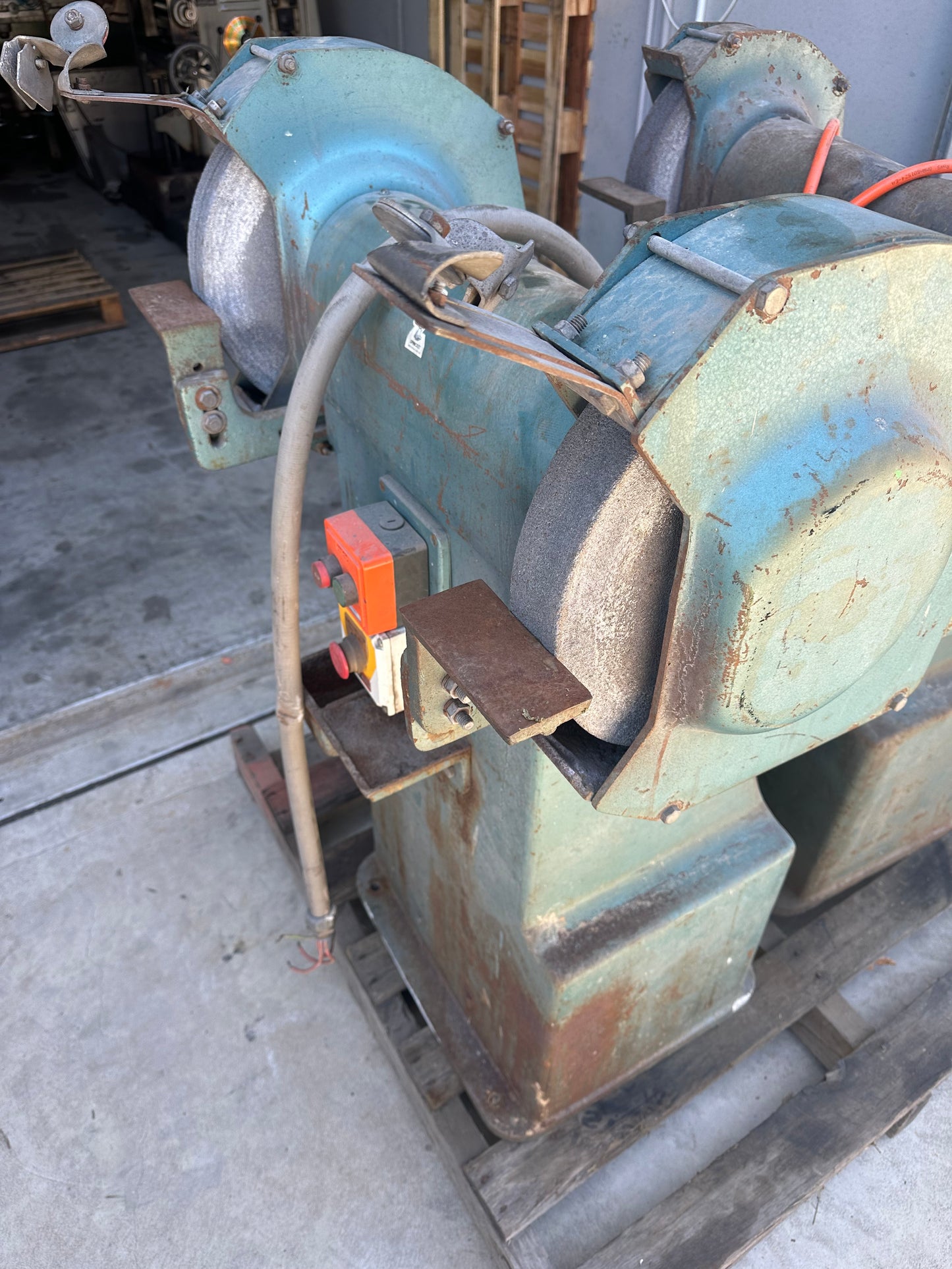 Used Pedestal Grinder (U14)
