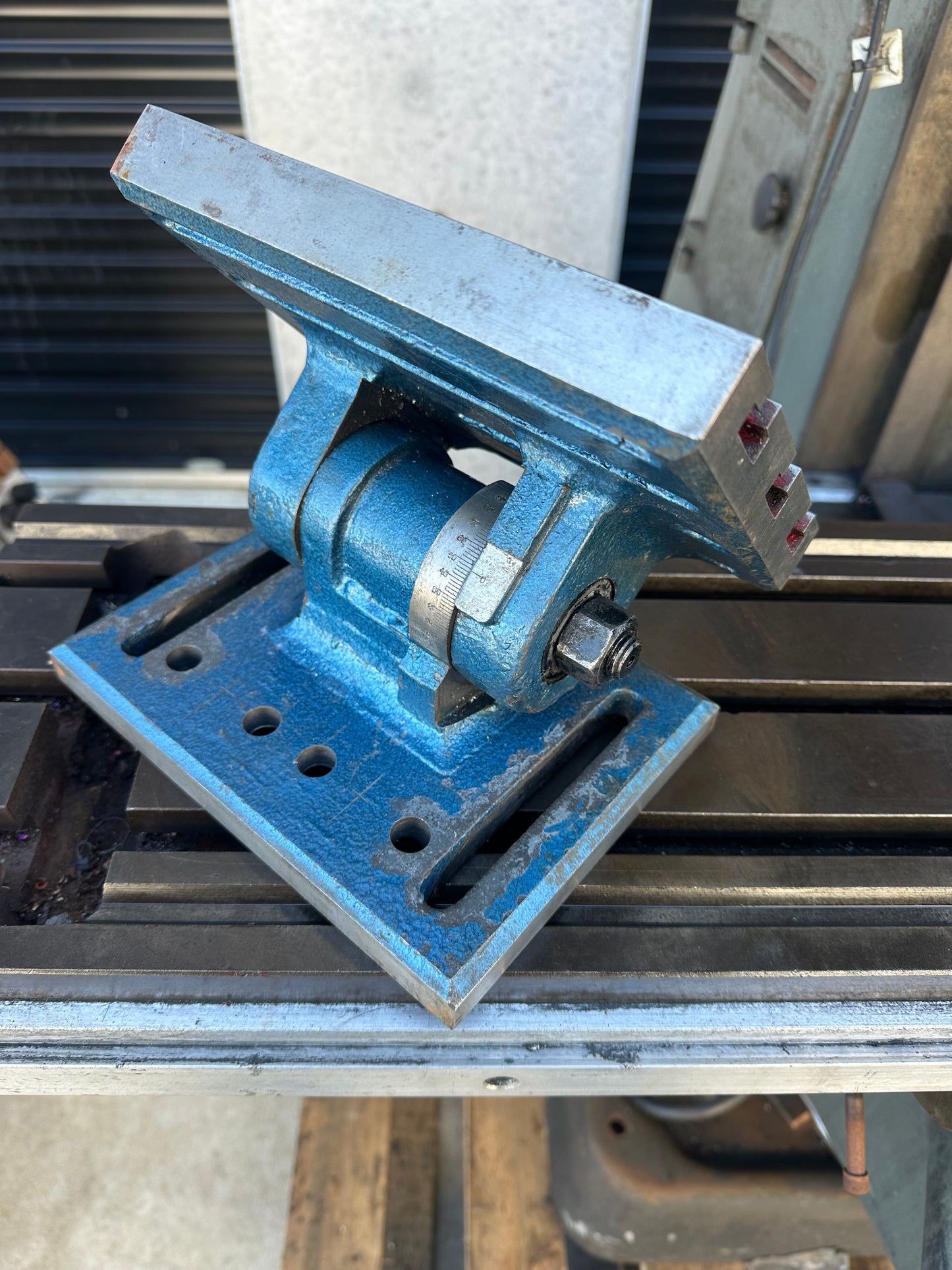 Used Adjustable Angle Plate