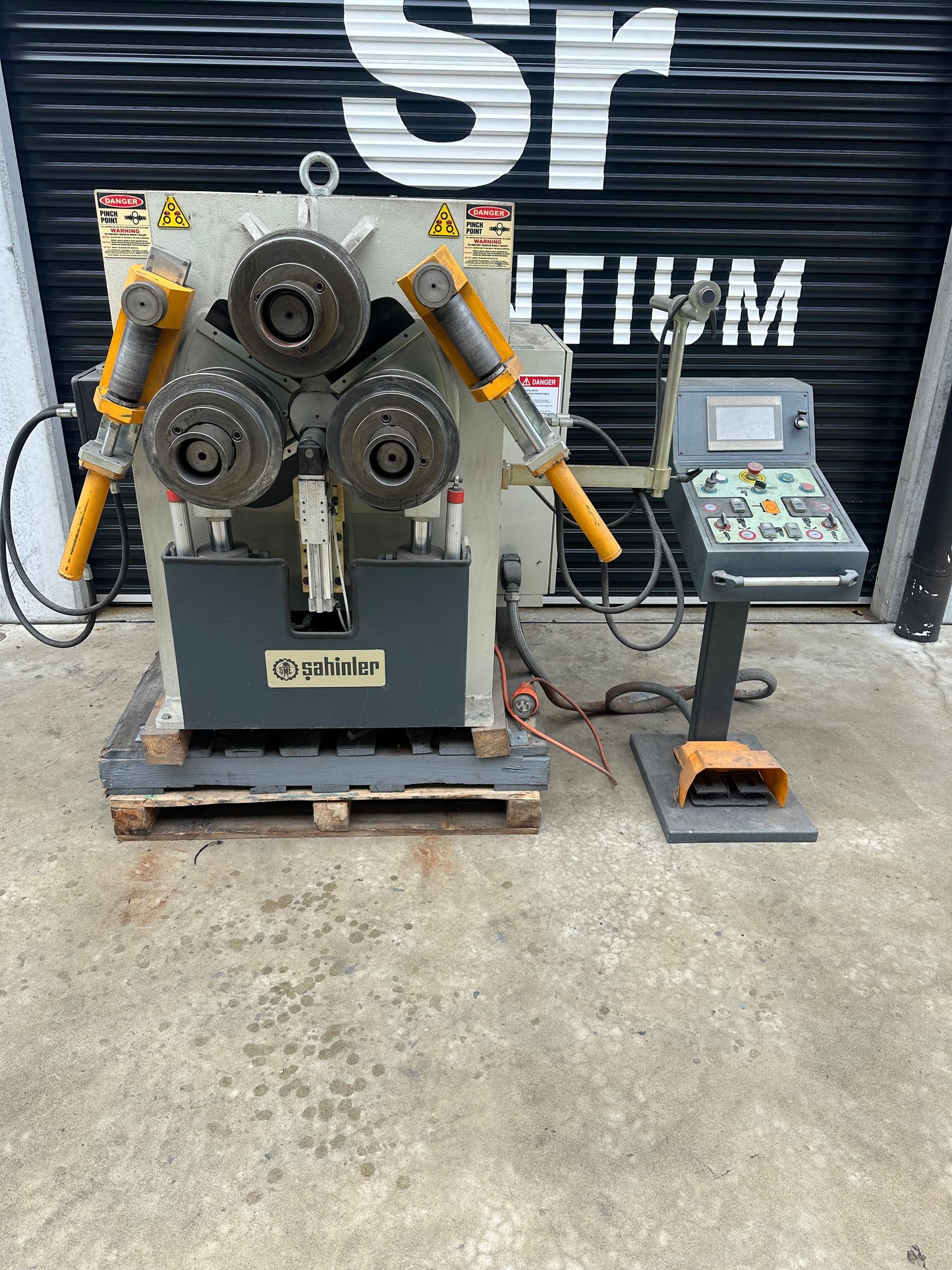 Used SAHINLER HPK-80NC Section and Pipe Rolling Machine