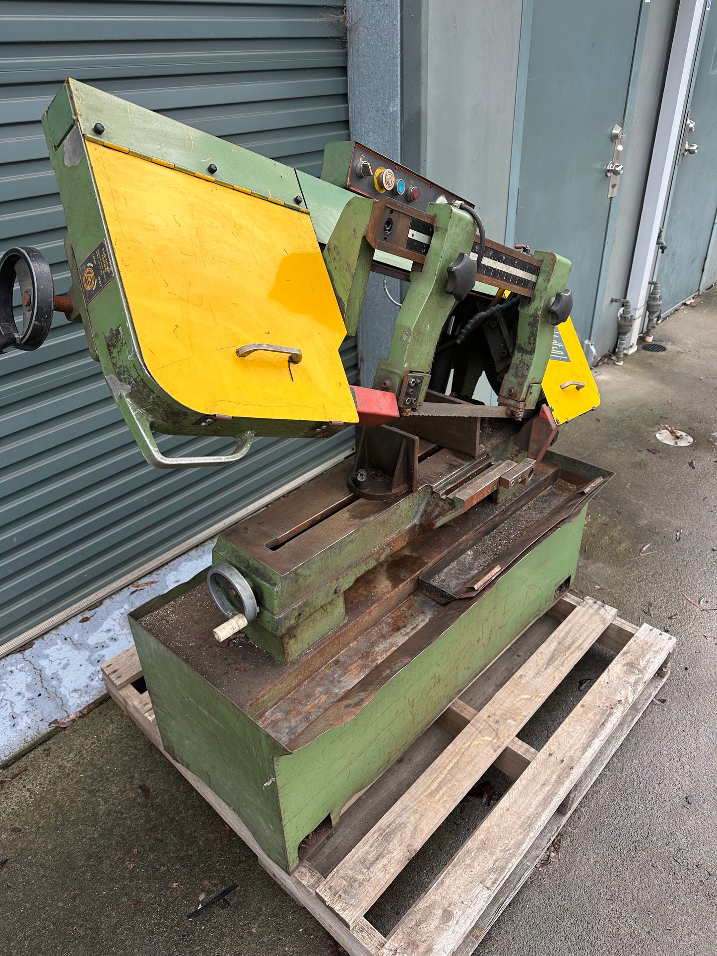 Used 9x16” Horizontal Bandsaw