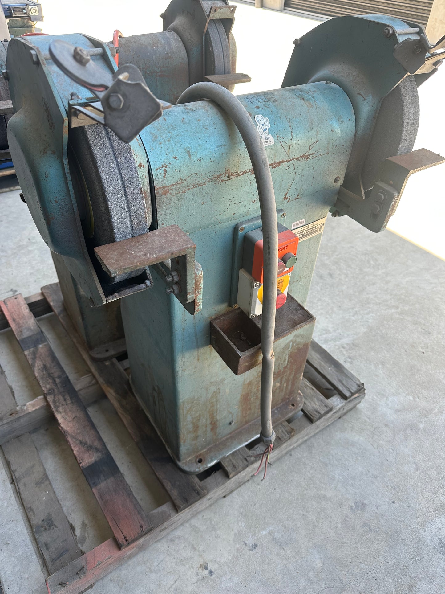 Used Pedestal Grinder (U14)
