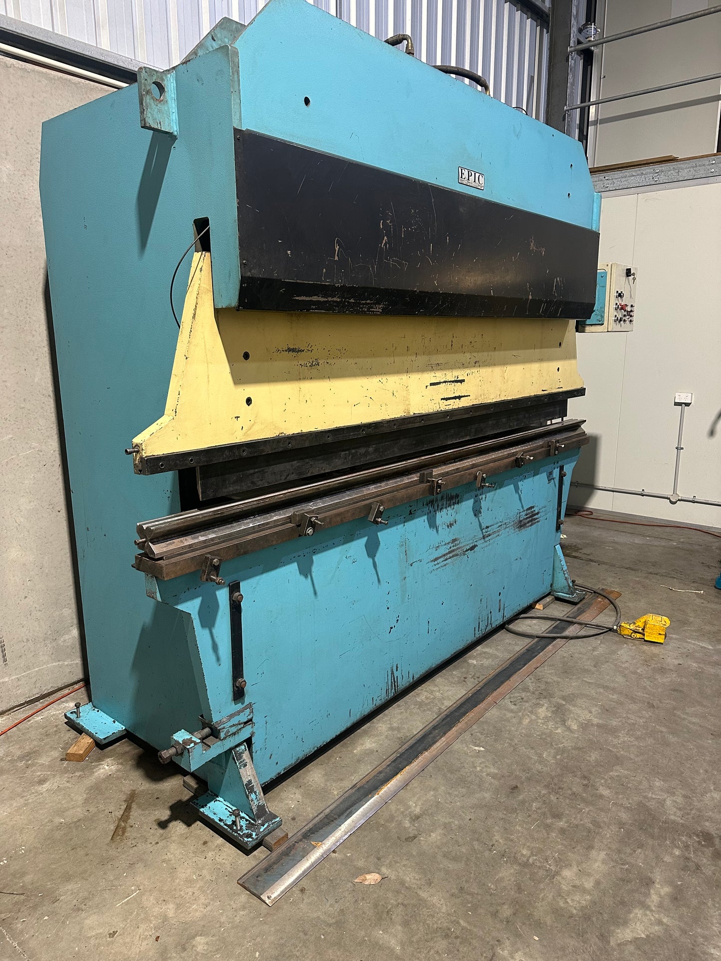 Used 80t EPIC Hydraulic Pressbrake