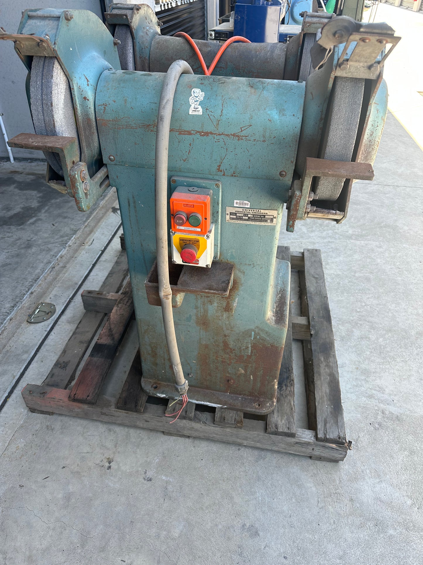 Used Pedestal Grinder (U14)