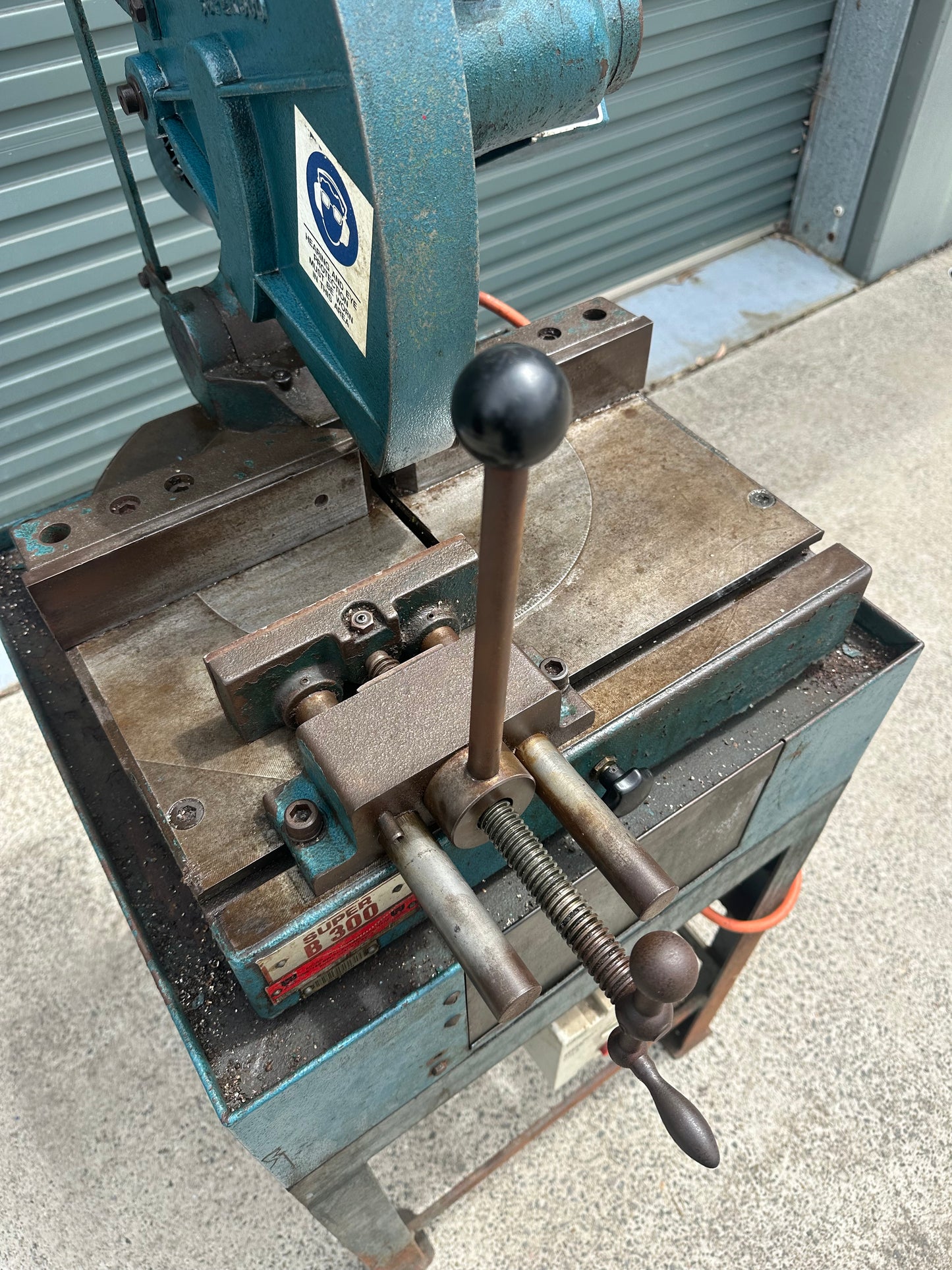Used Brobo Super 300 Coldsaw