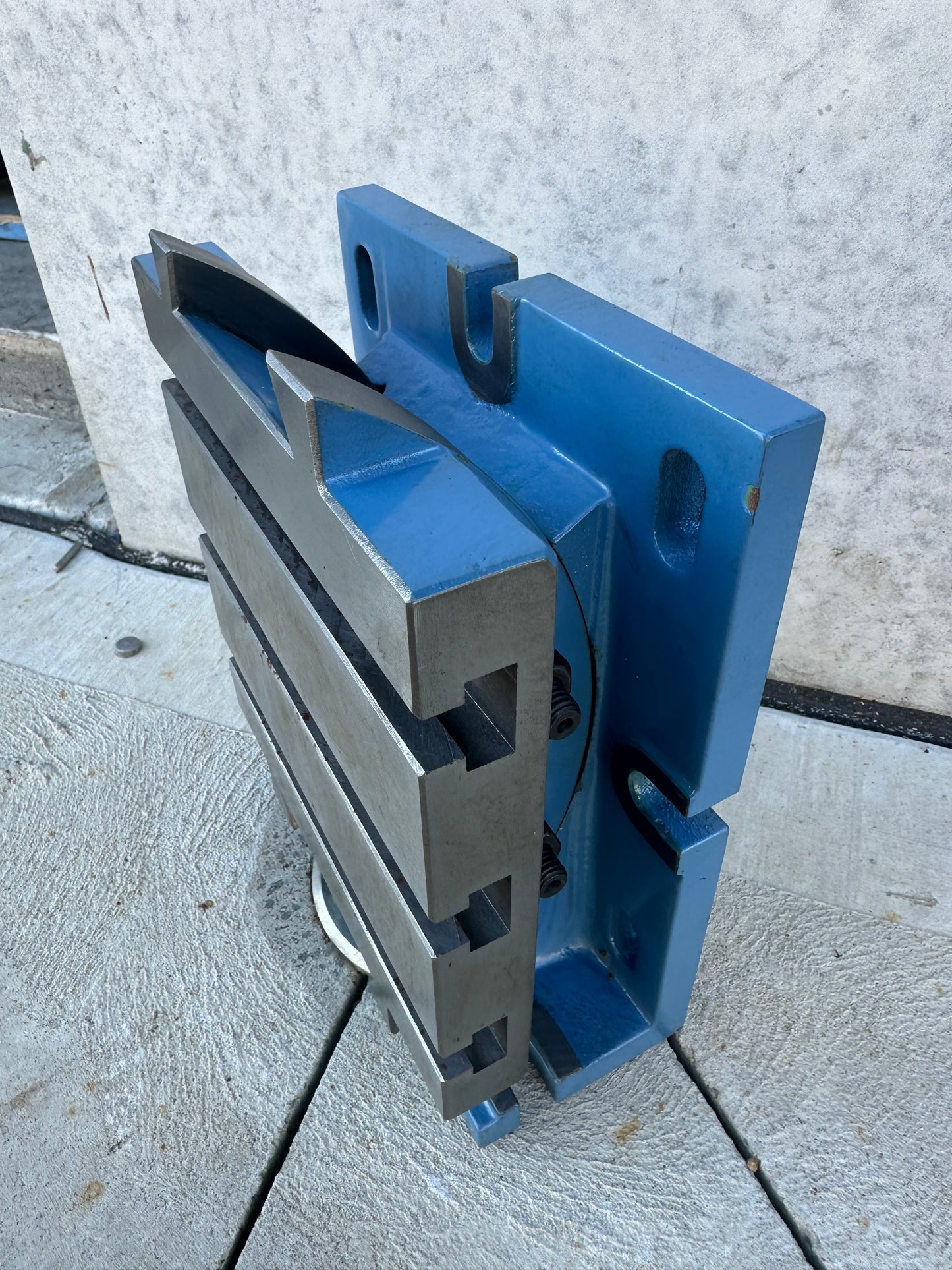 Used Adjustable Angle Fixture Plate