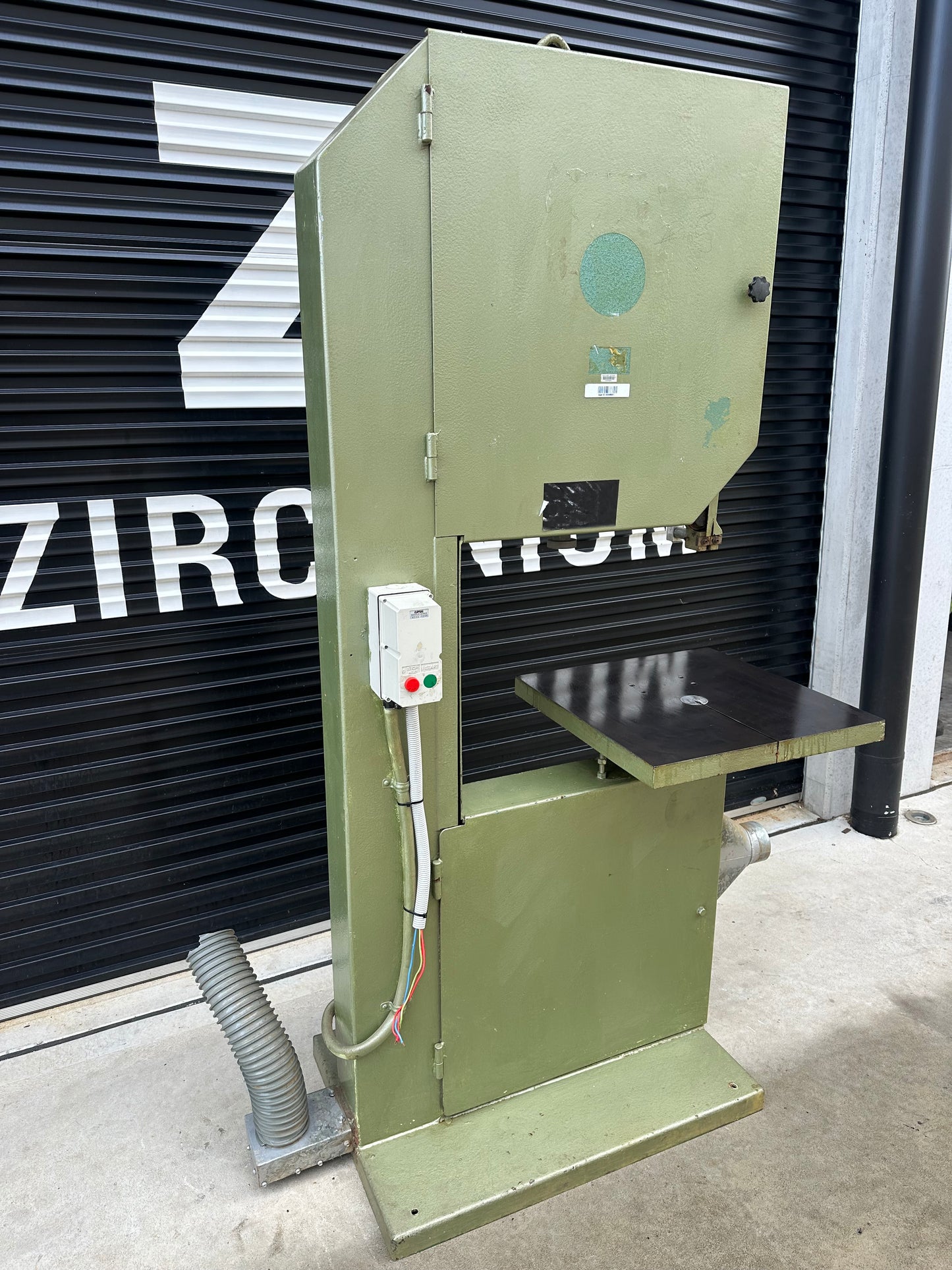 Used Large Vertical Wood Bandsaw