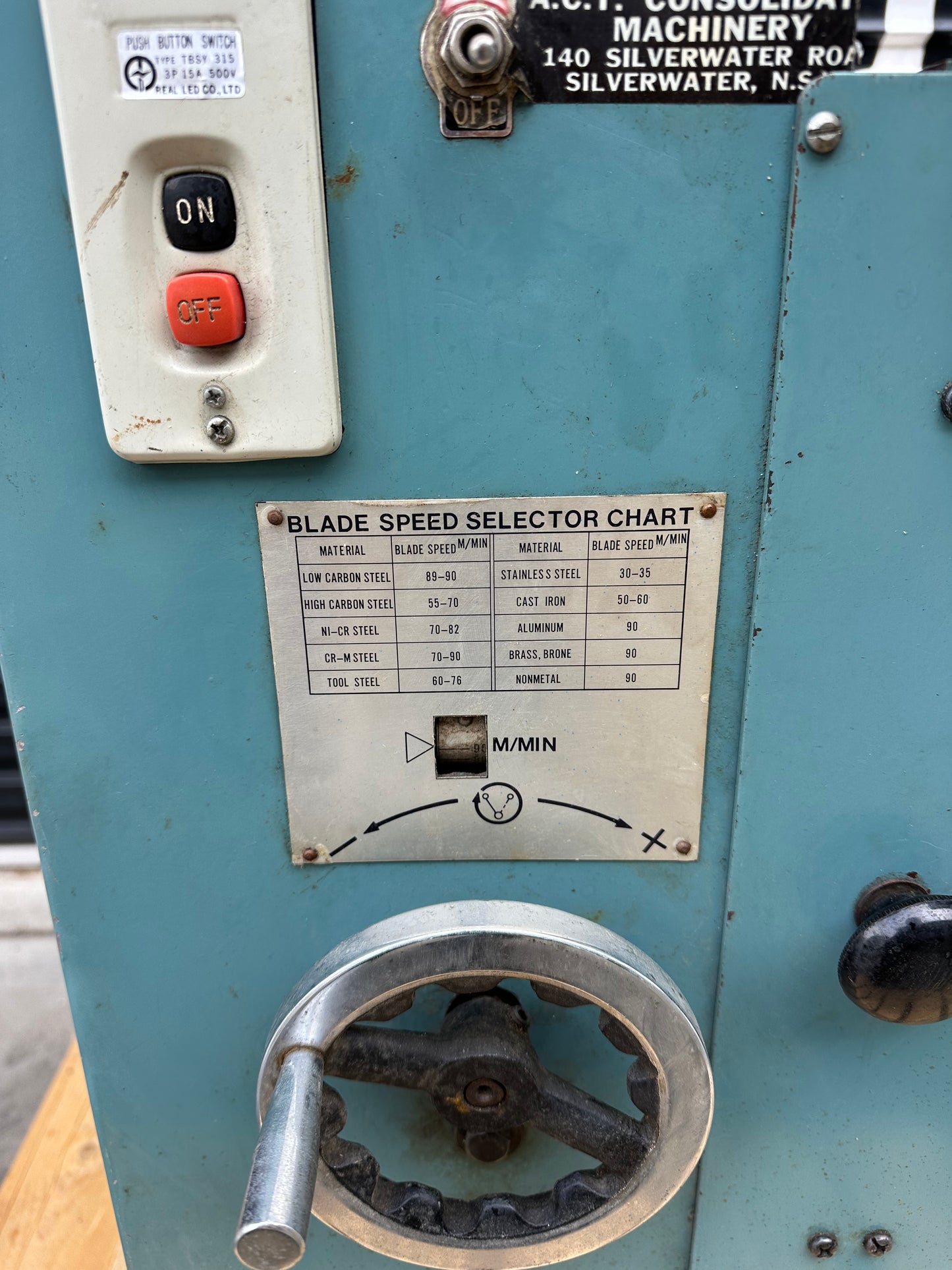 Used Pacific KB-30 Vertical Metal Bandsaw