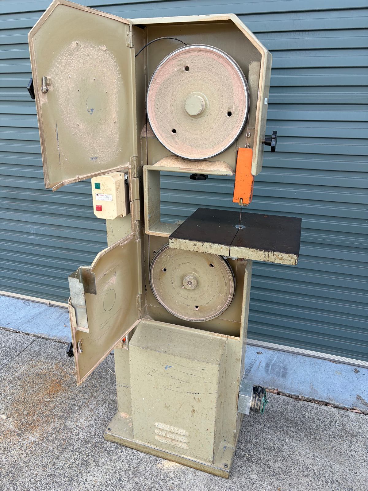 Used Woodfast Vertical Bandsaw