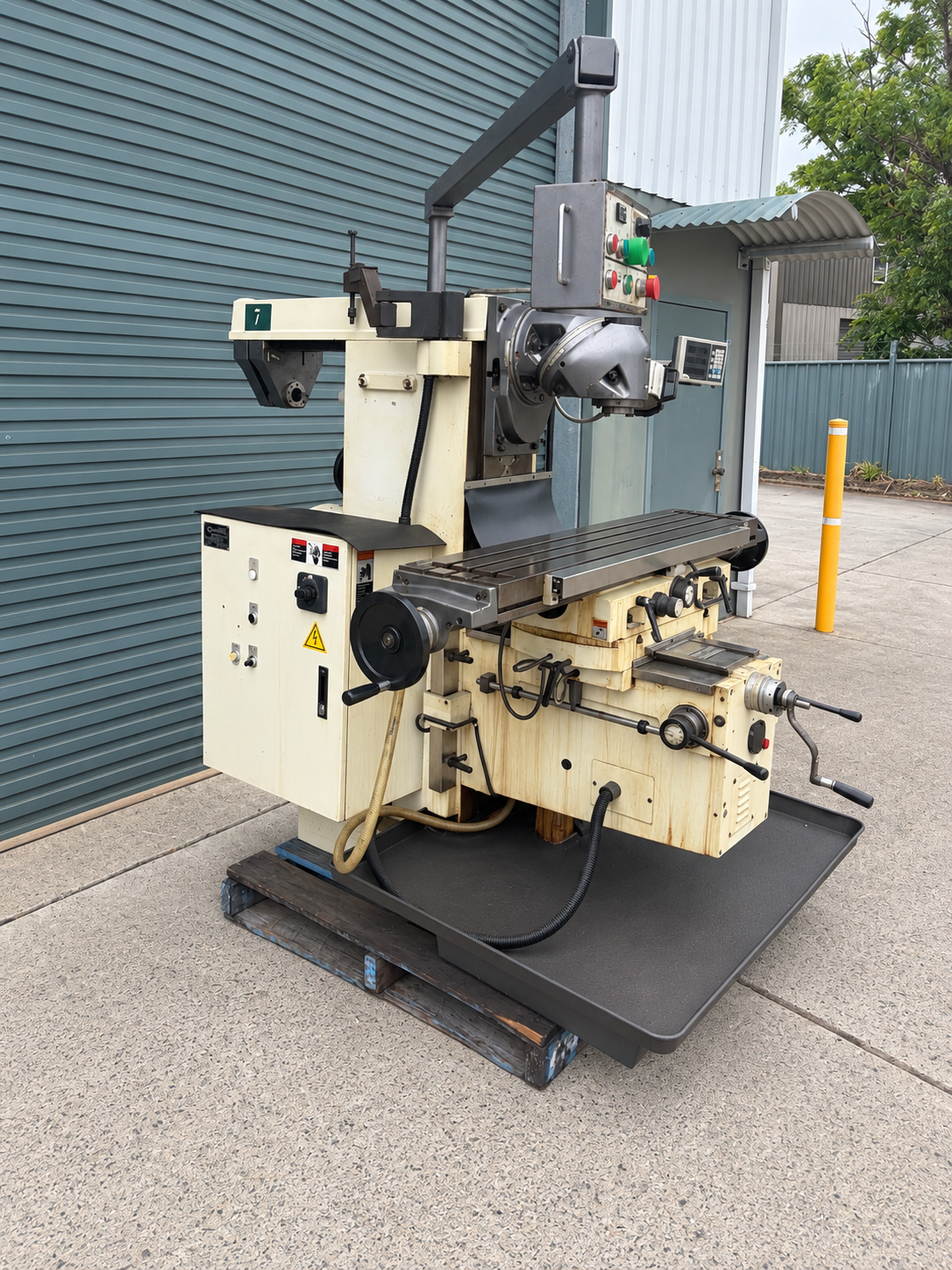 Used Lagun FU-130 Universal Milling Machine