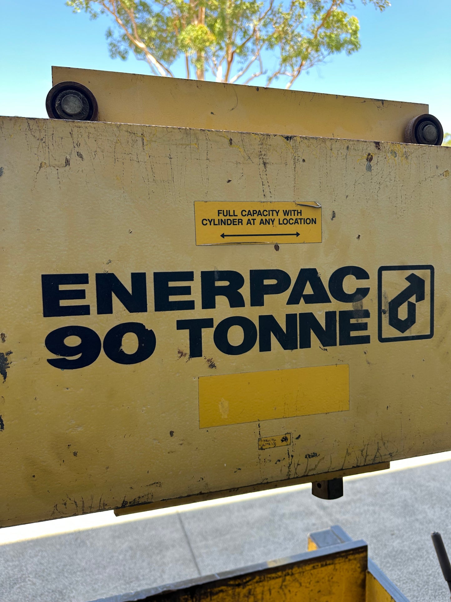 Used ENERPAC 90t Roll Frame Hydraulic Press