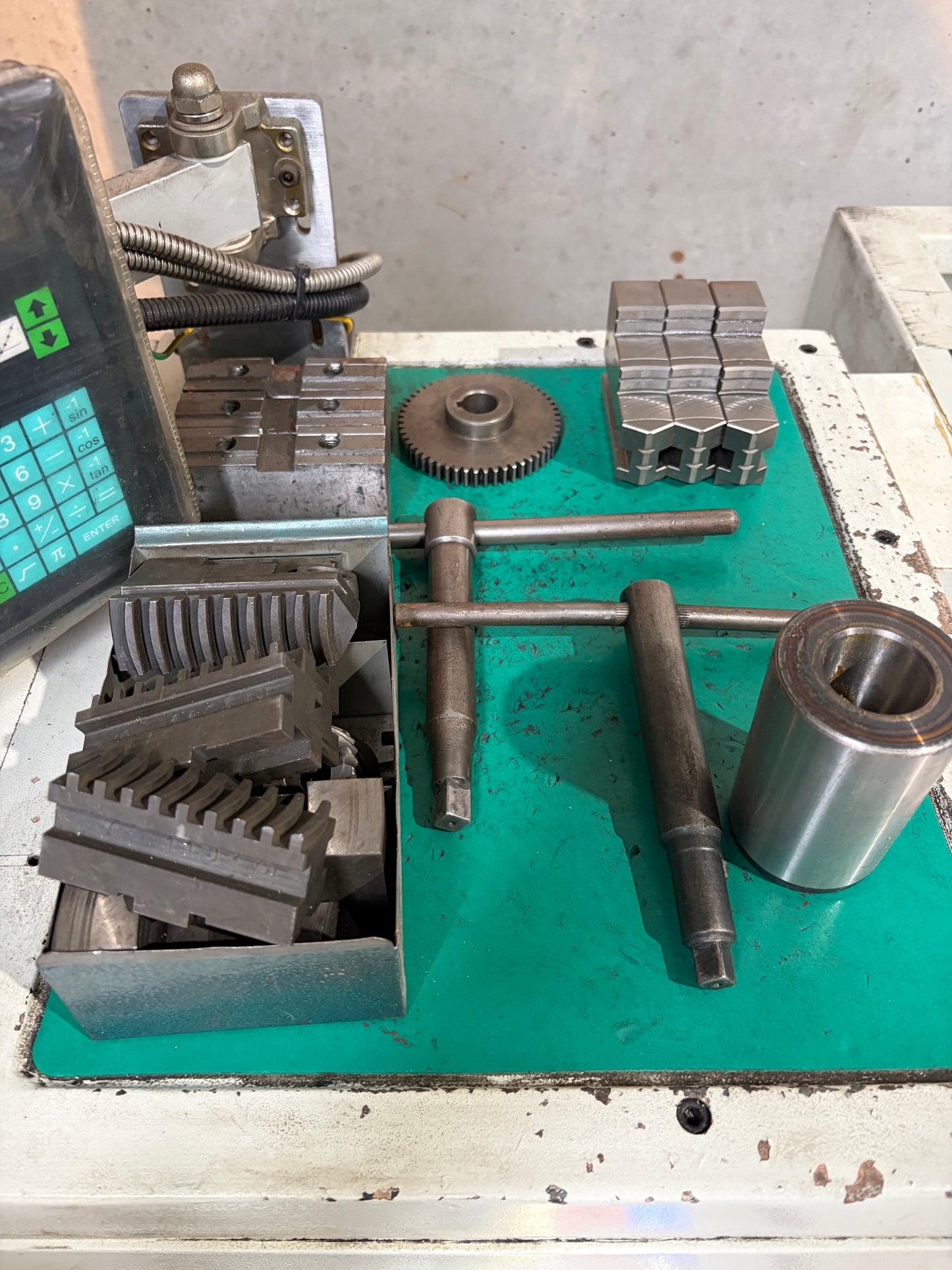 Used Dashin Champion 1550 Centre Lathe