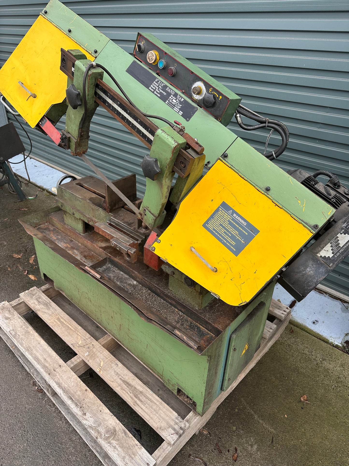 Used 9x16” Horizontal Bandsaw