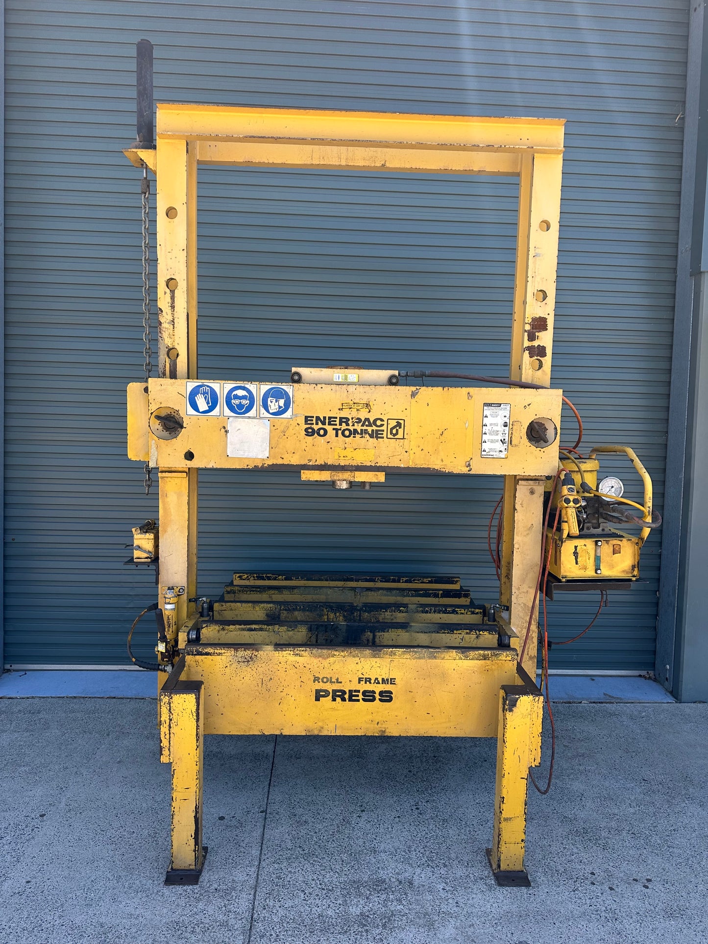 Used ENERPAC 90t Roll Frame Hydraulic Press