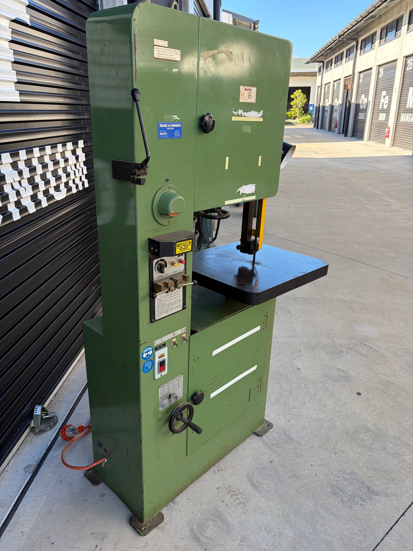 Used HAFCO VB-450 Vertical Metal Bandsaw