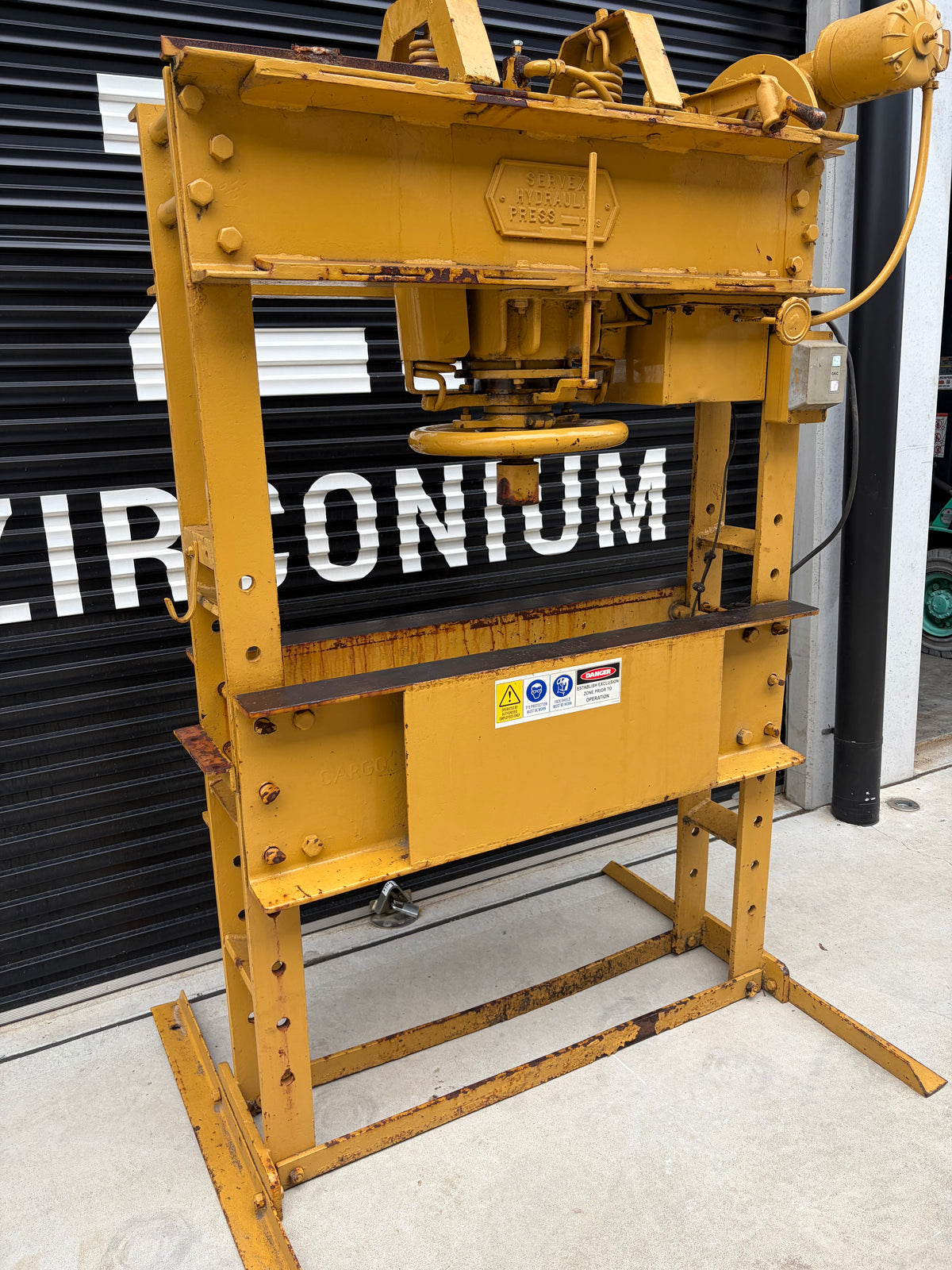 Used Servex HP100 Hydraulic Workshop Press