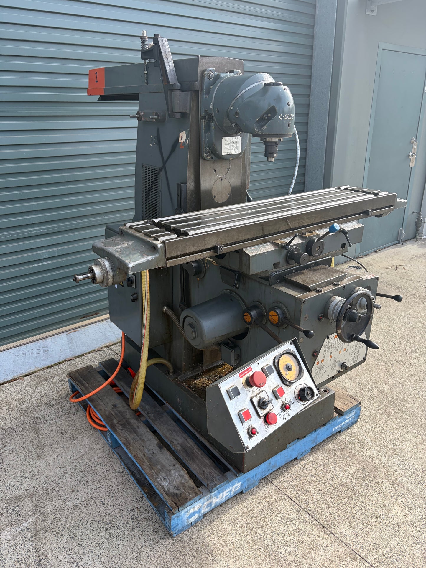 Used Pacific FU-125 Universal Milling Machine