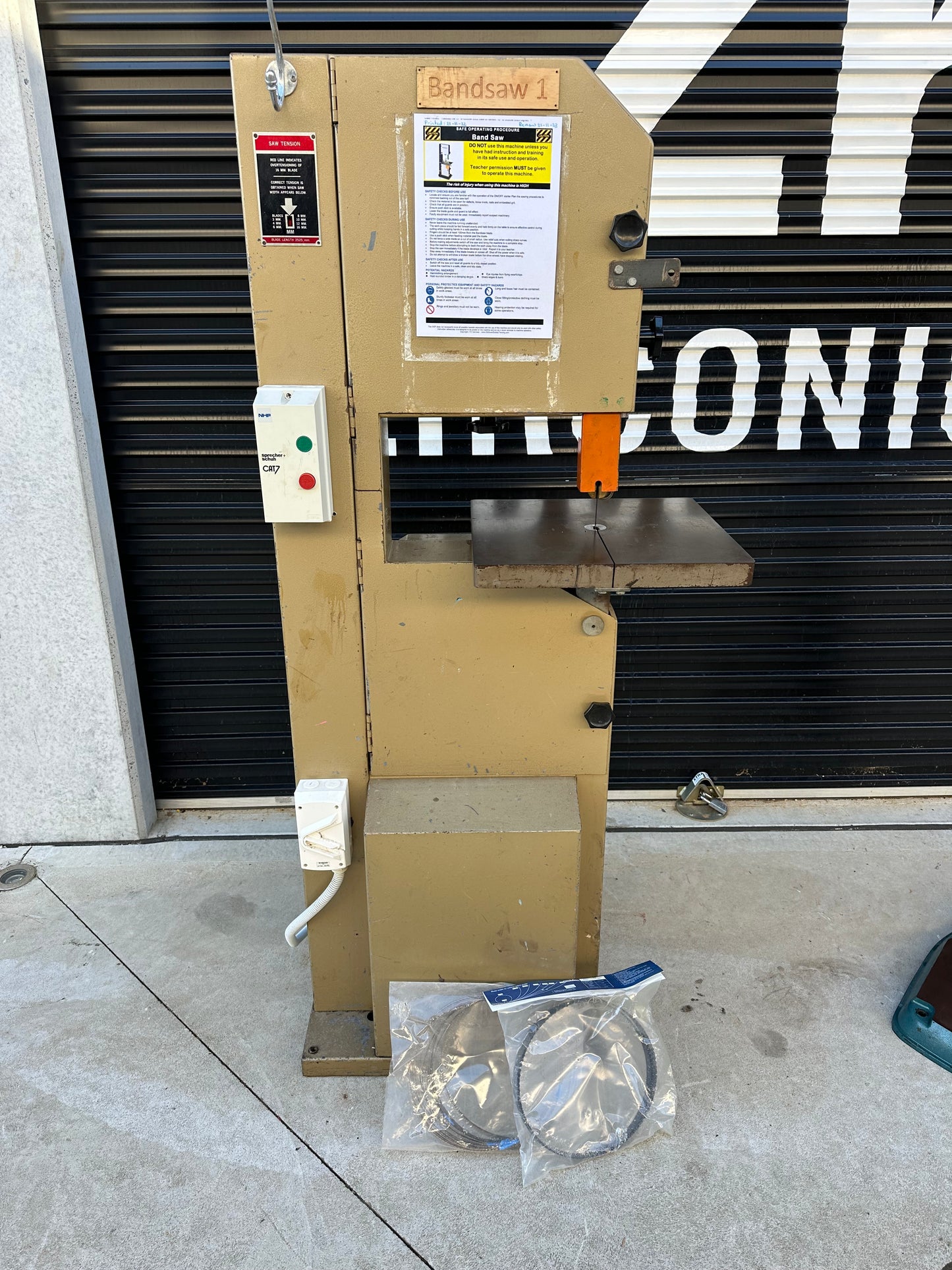 Used Woodfast Vertical Wood Bandsaw