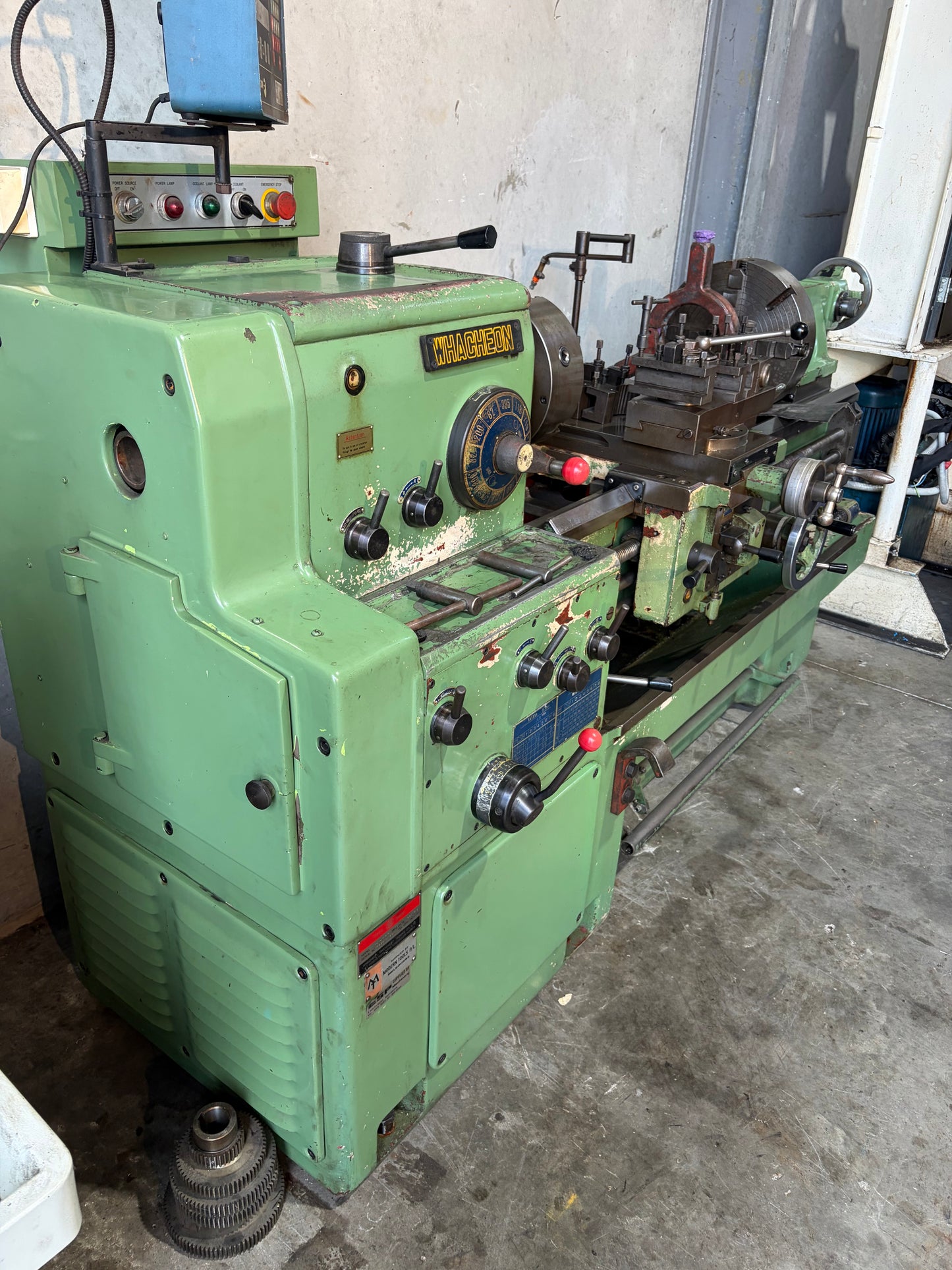 Used Whacheon WL-435 Centre Lathe