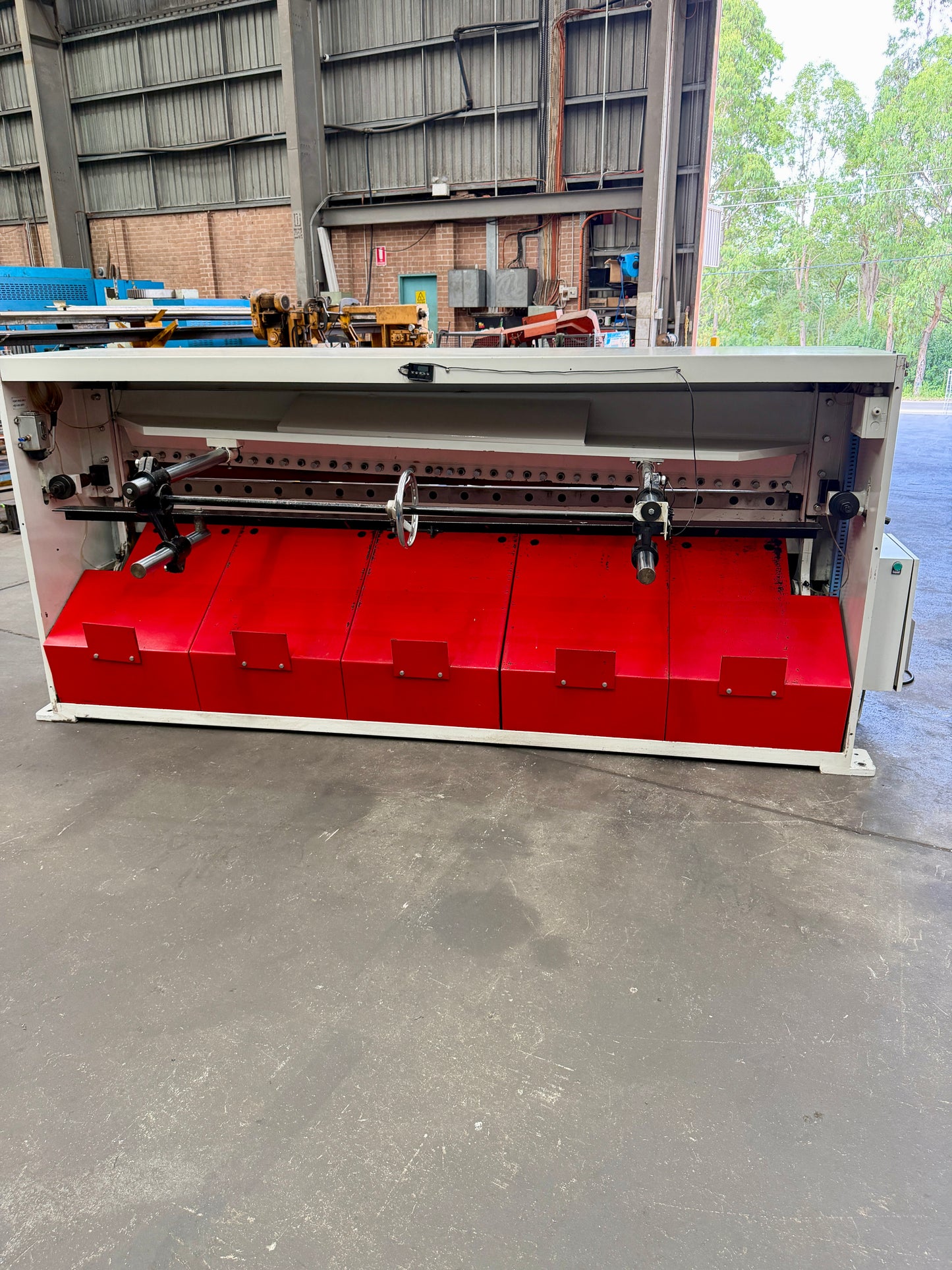Used HAFCO Metalmaster HG-840 Guillotine
