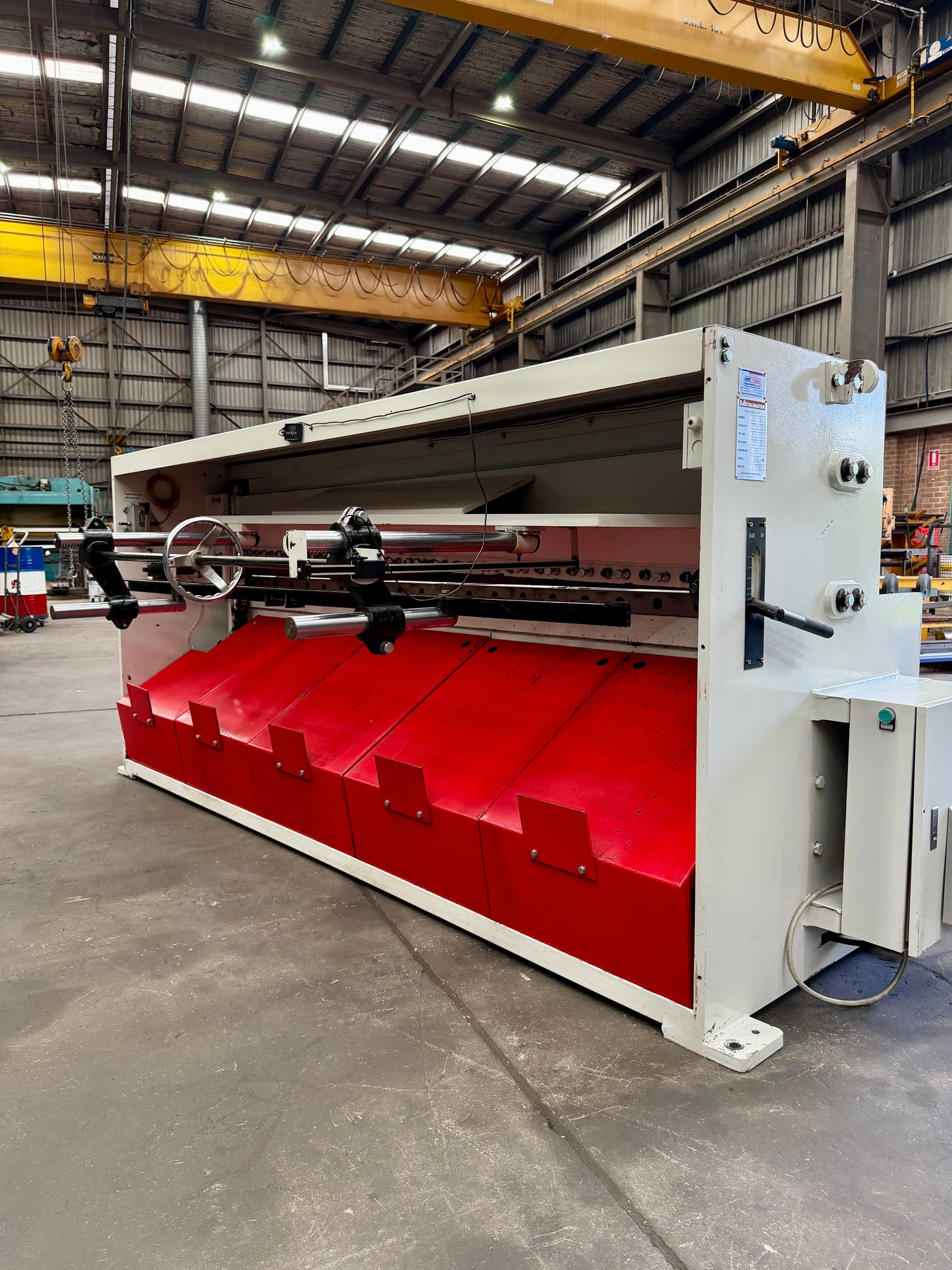 Used HAFCO Metalmaster HG-840 Guillotine