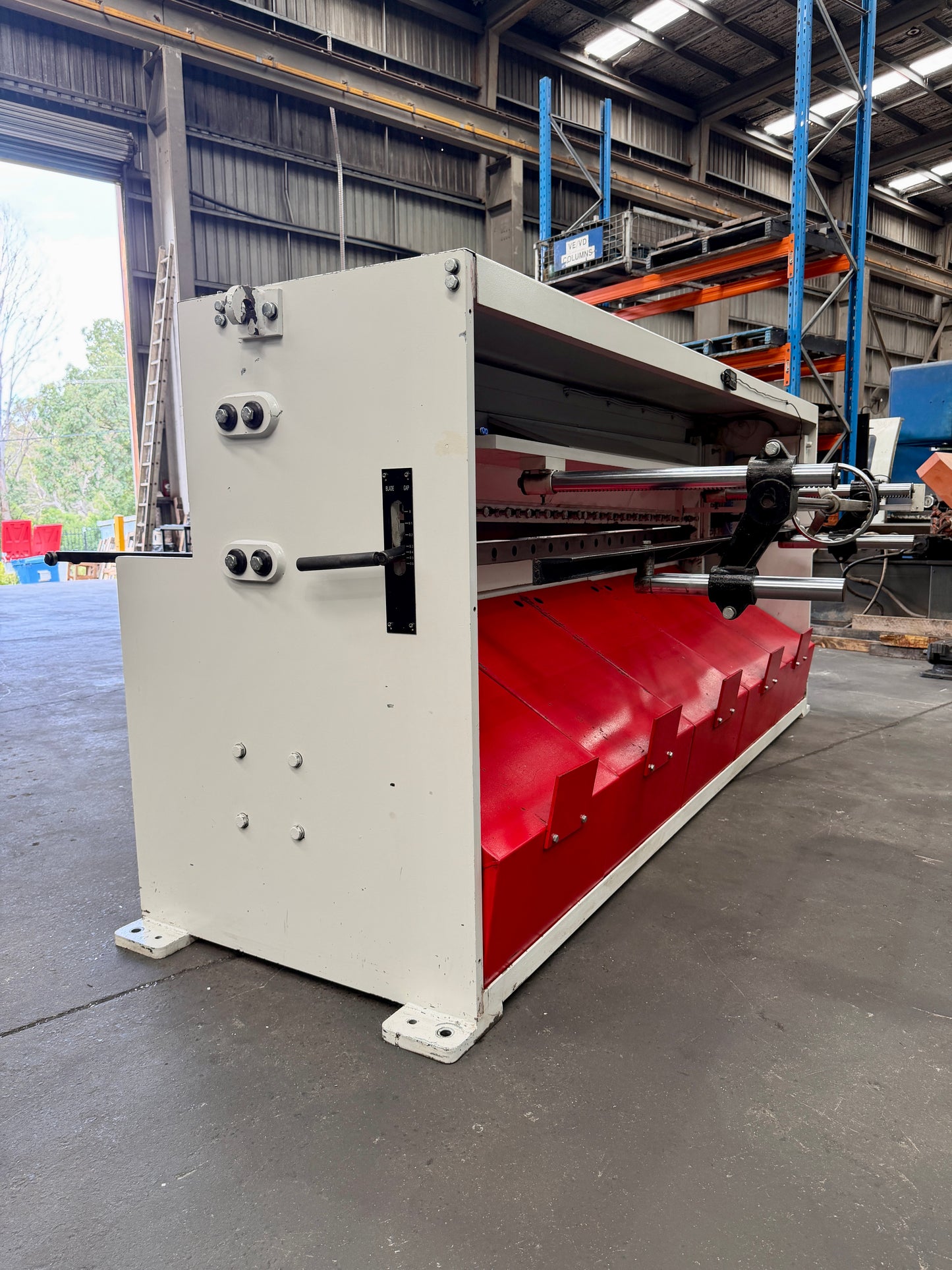 Used HAFCO Metalmaster HG-840 Guillotine