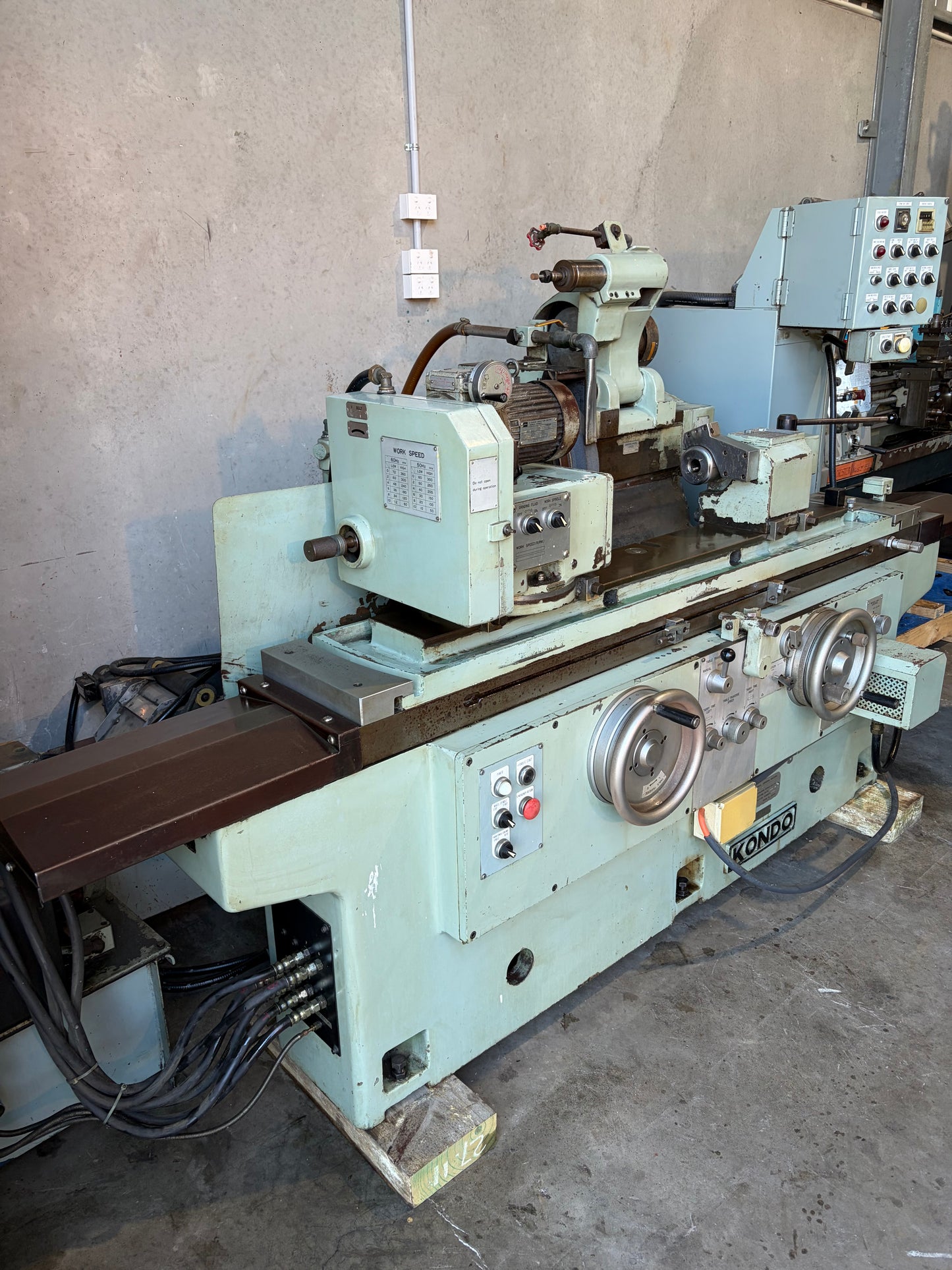 Used Kondo 750-H.TS Universal Hydraulic Cylindrical Grinder