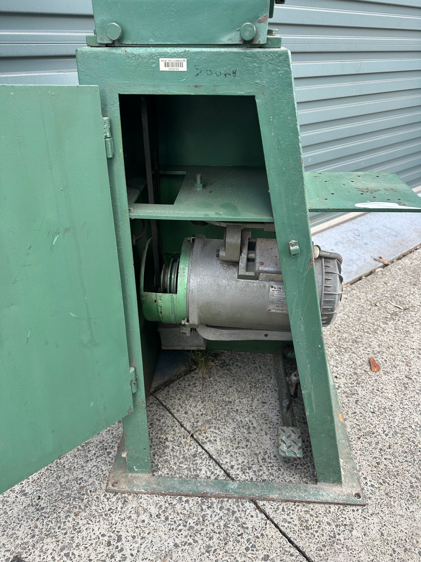 Used 240v Rotating Machine