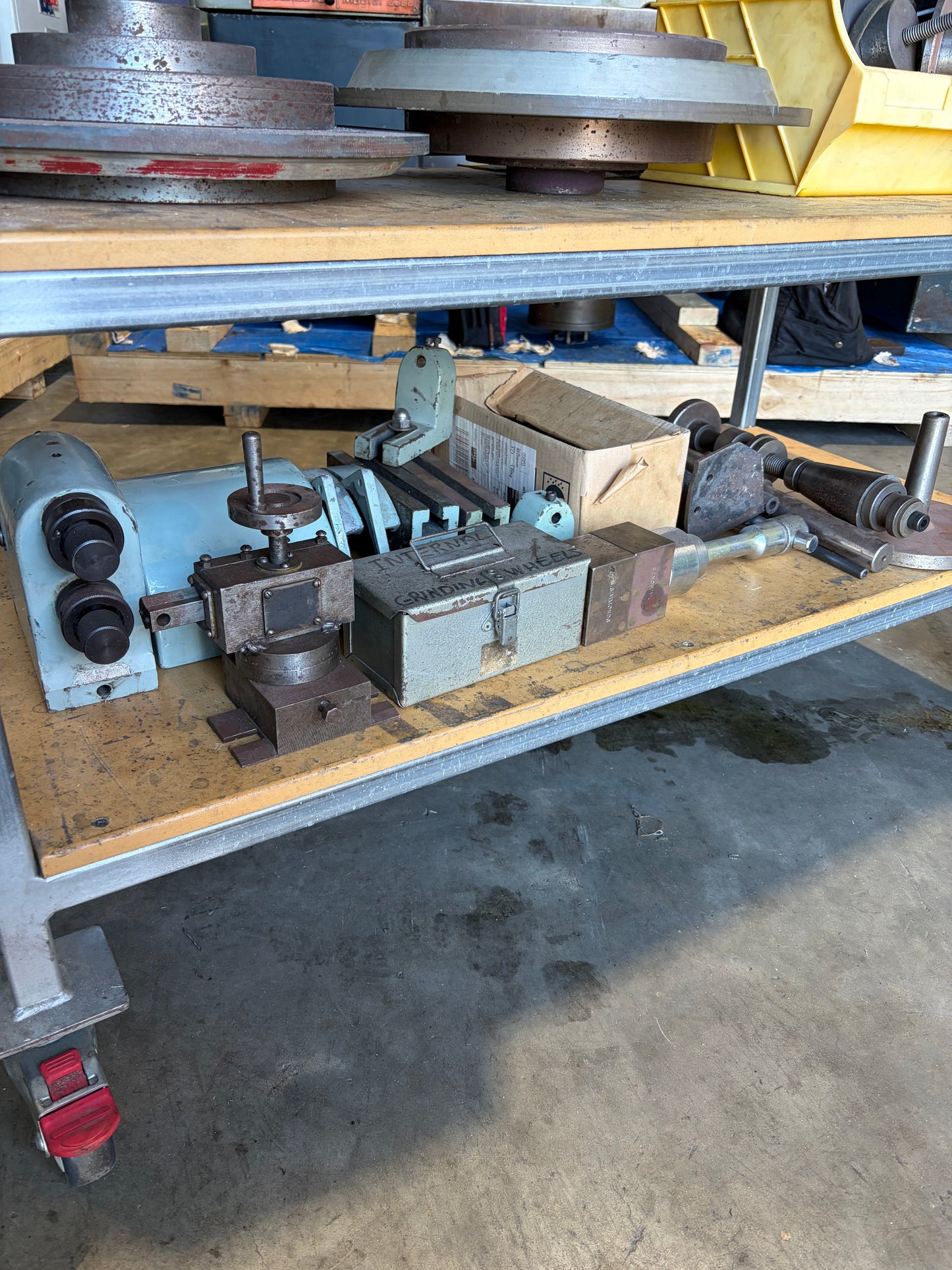 Used Kondo 750-H.TS Universal Hydraulic Cylindrical Grinder
