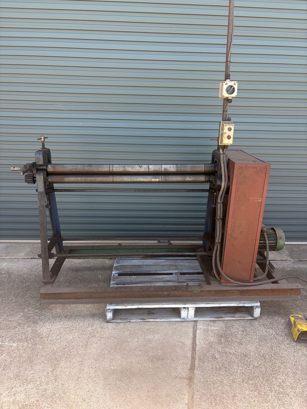 Used AP Lever Powered Sheet Metal Rollers